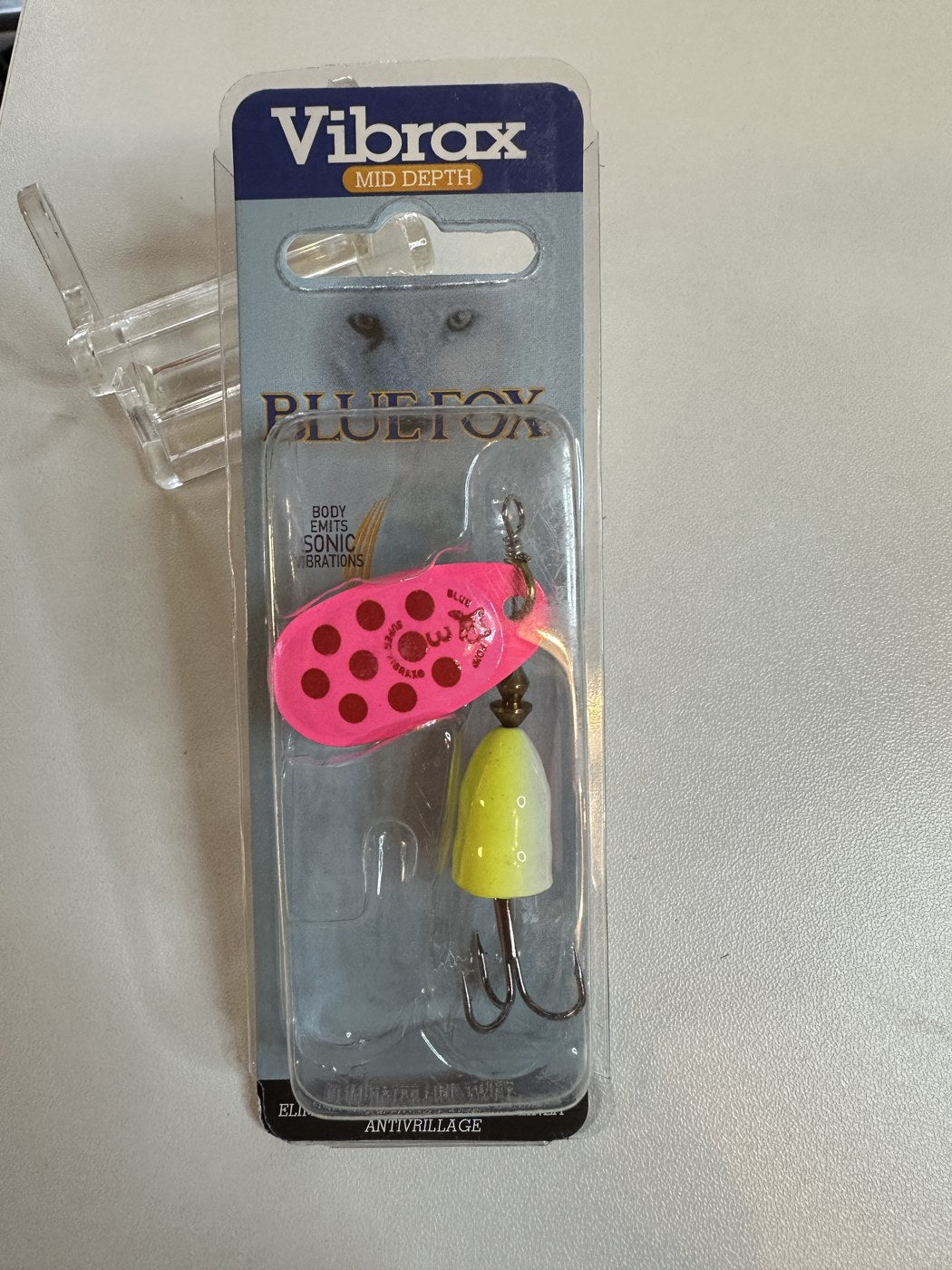 Blue Fox Vibrax #3 — #01 Hot Pink with Red Dots, package front