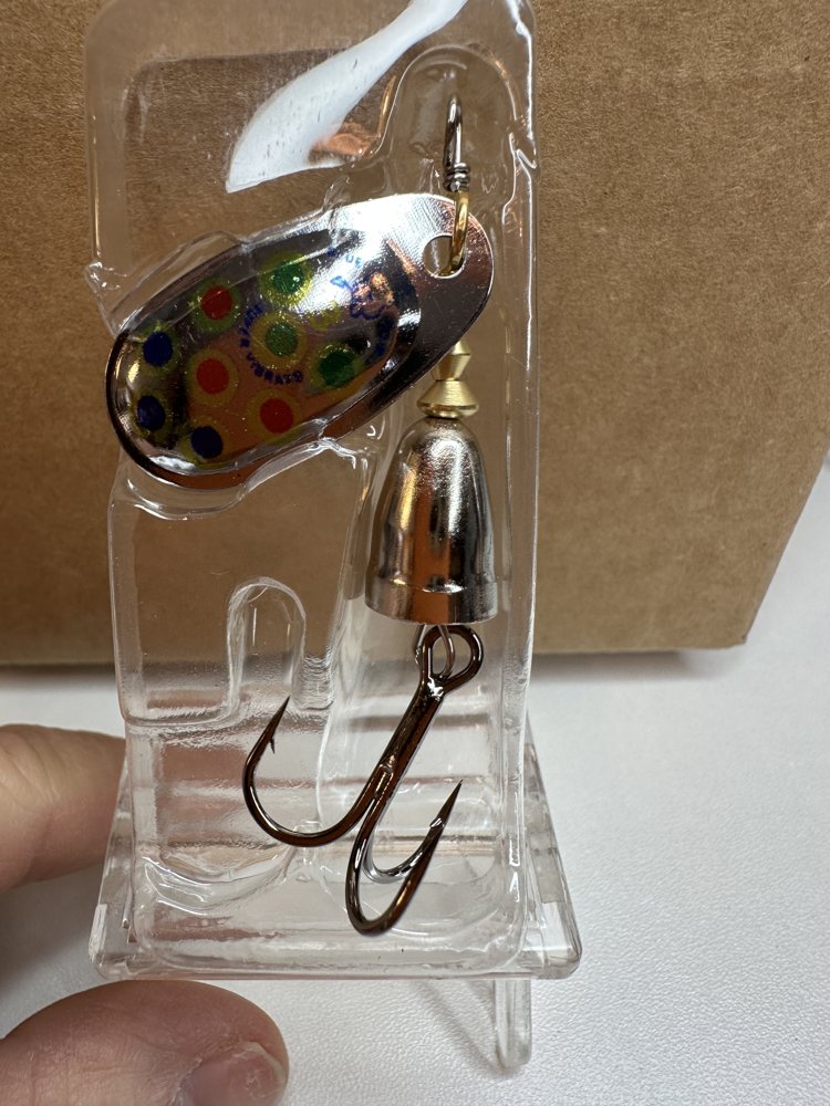 #08 Silver with Multi Dots, lure detail 2
