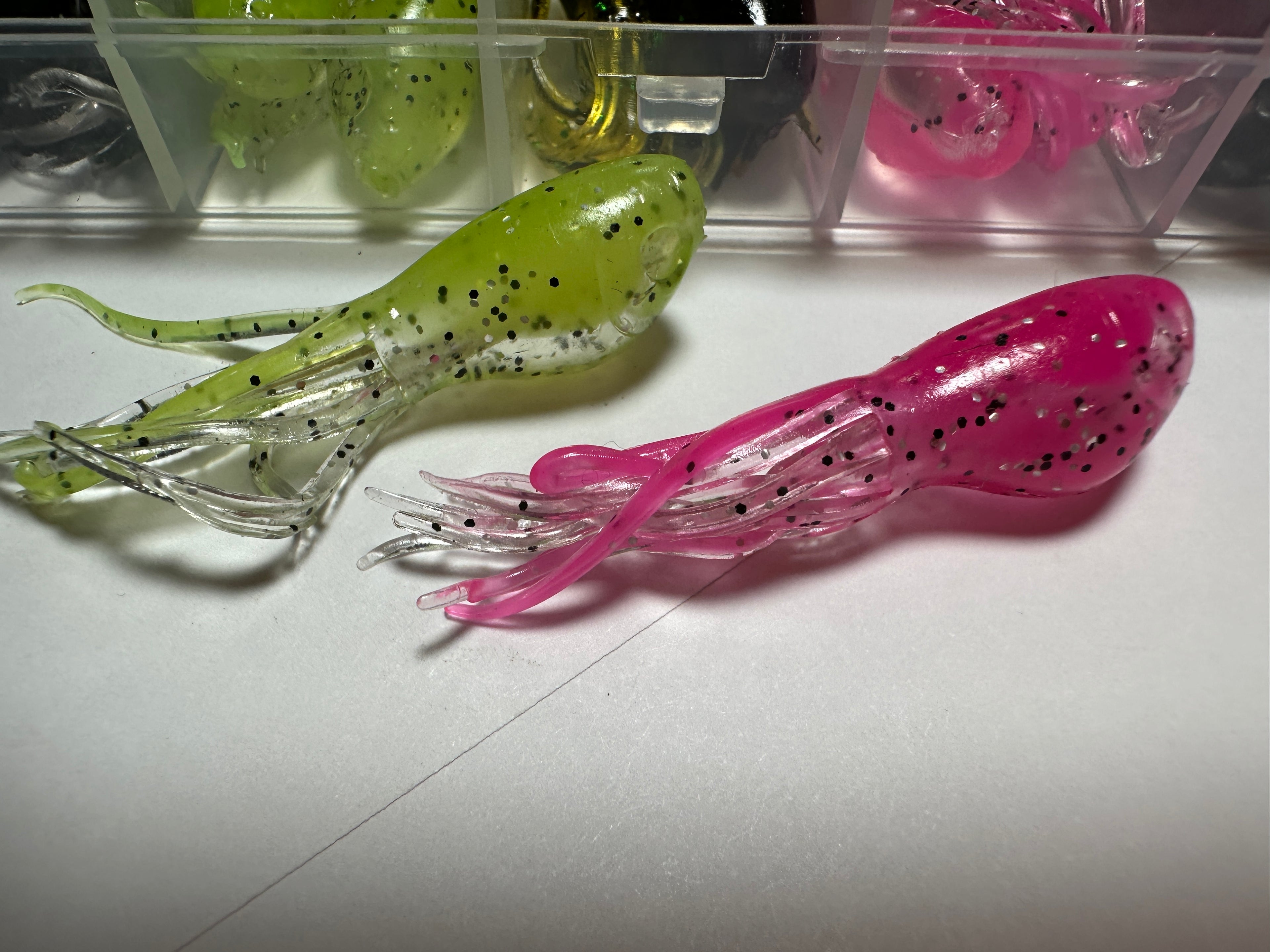 25 Pc Crappie Tube Jig Kit w/ Tackle Box 5 Colors Panfish Bluegill Fishing Lures
