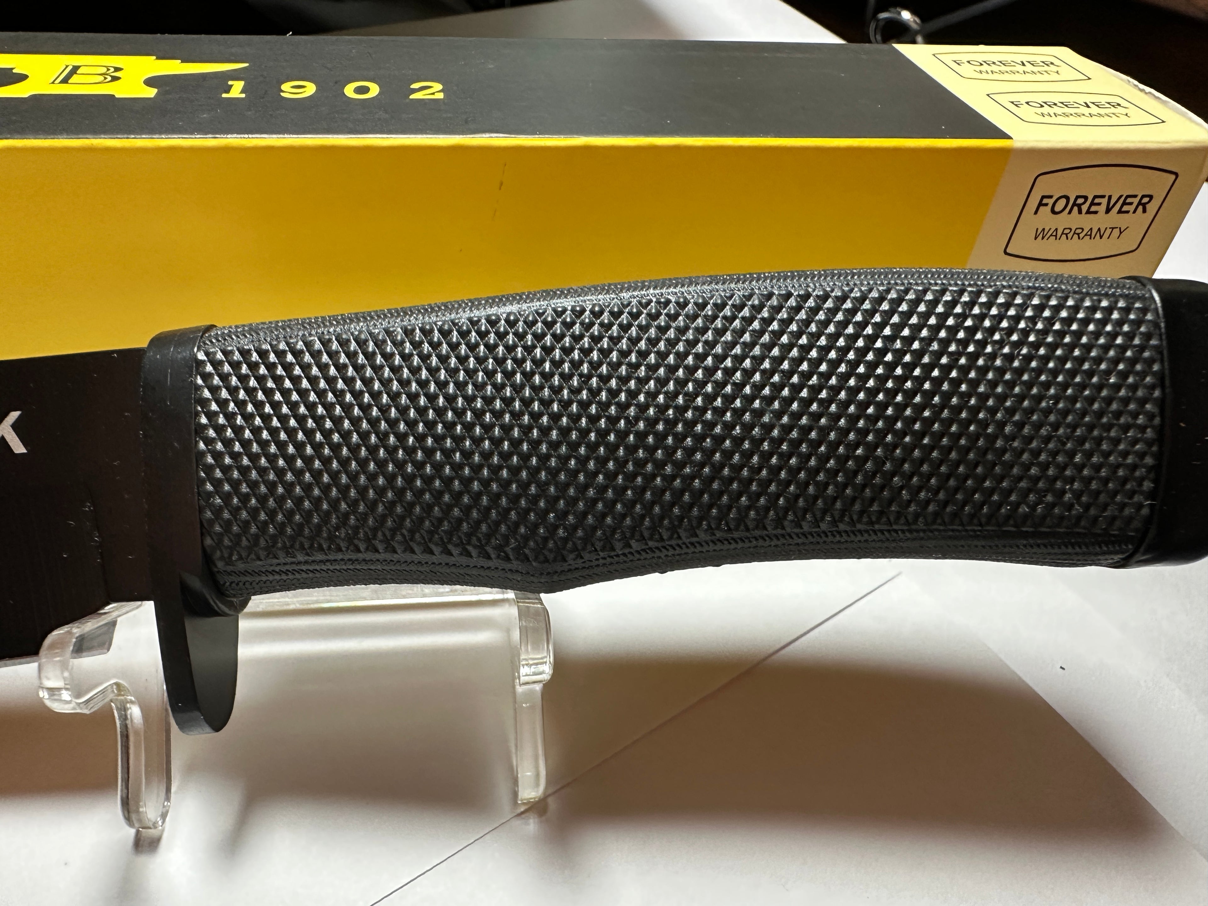 Vanguard Series Buck Style Fixed Blade Hunting Knife Black w/ Sheath - New InBox