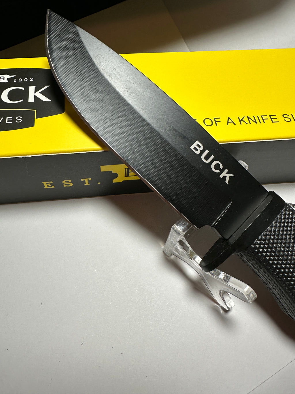 Vanguard Series Buck Style Fixed Blade Hunting Knife Black w/ Sheath - New InBox