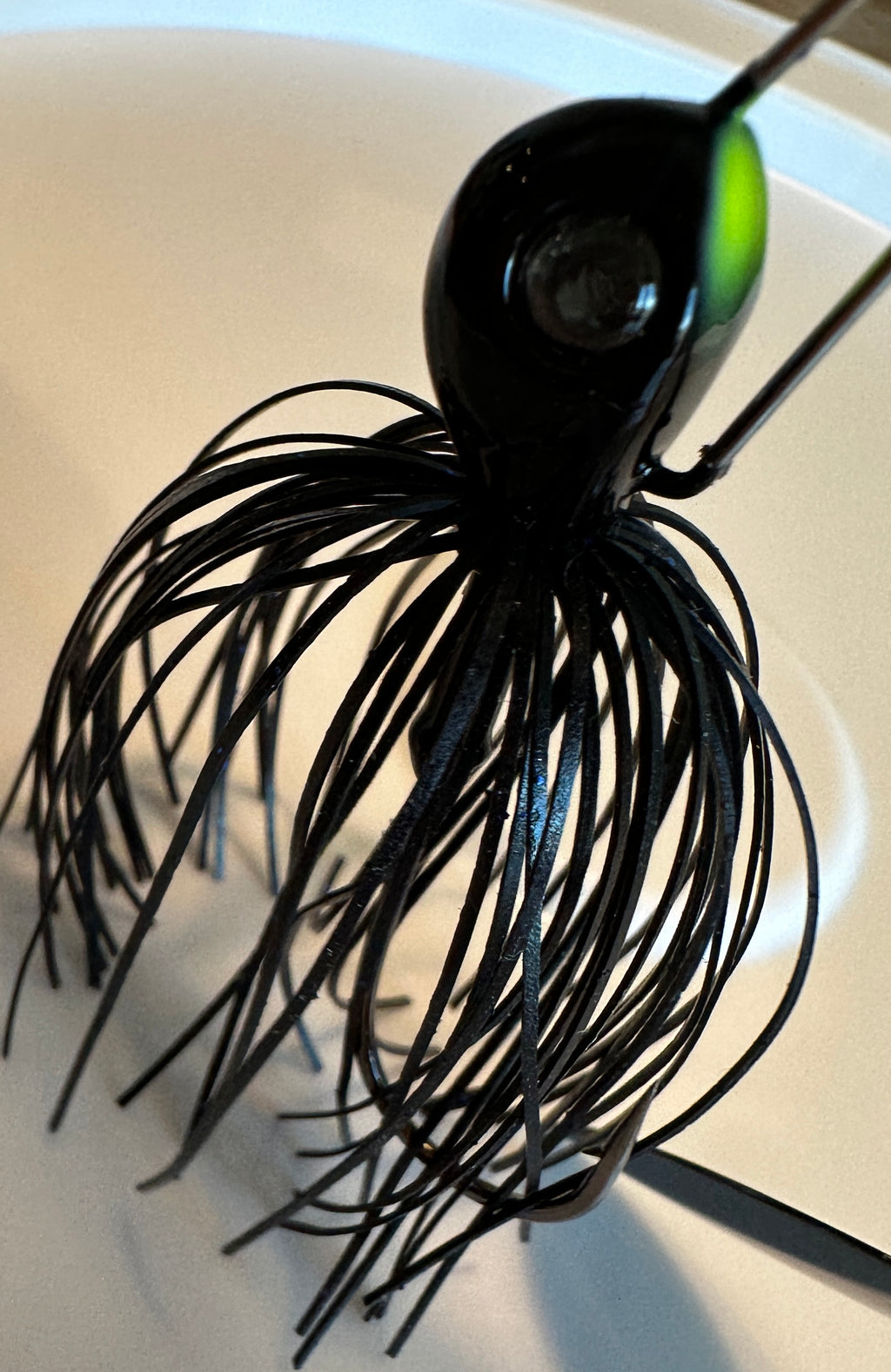 Mustad Arm Lock Spinnerbait 1/2 oz Dual Frame Bass Lure /  Black