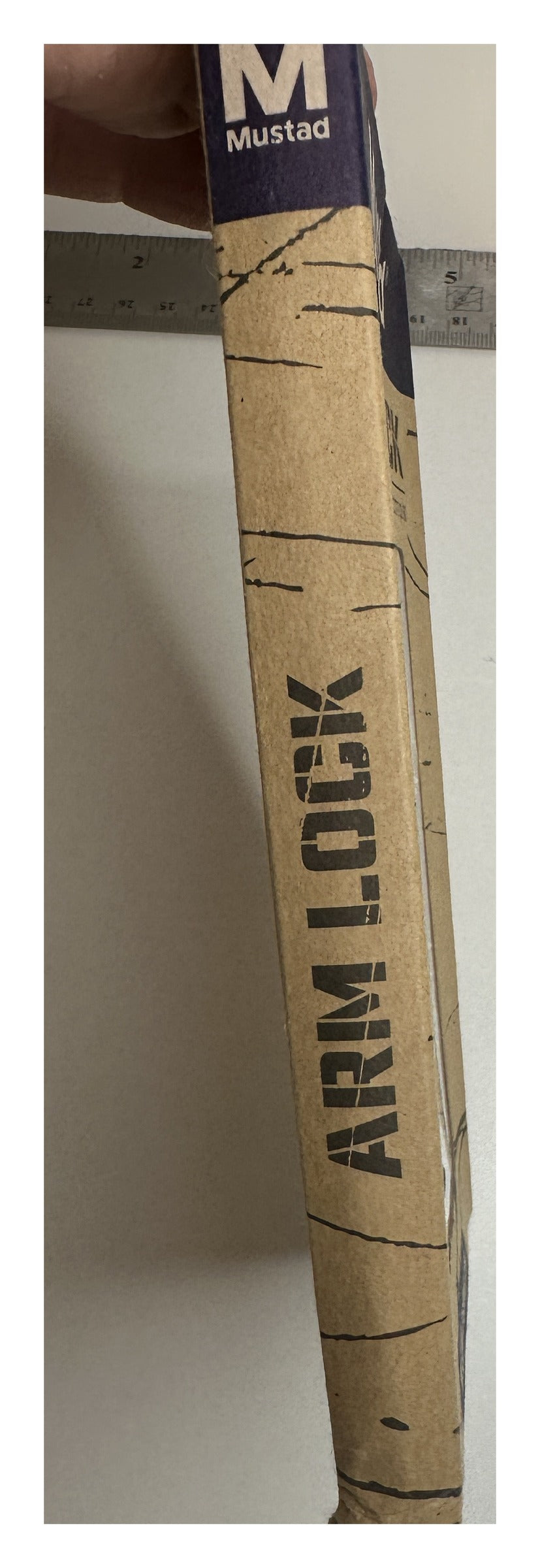Mustad Arm Lock box - side/thickness profile (ARM LOCK spine)